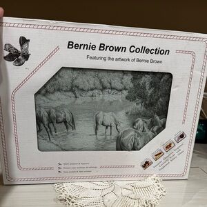 Bernie Brown Collection Tabletop Cutting Board - Gray Horse Scene